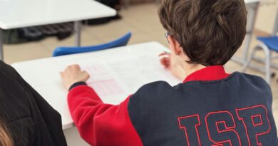 Čo s malými školami? Pomôcť môže tvrdá práca v teréne, nie rozhodnutia od stola Čo s malými školami? Pomôcť môže tvrdá práca v teréne, nie rozhodnutia od stola
