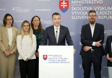 Pedagogickí asistenti – prispeli sme k naštartovaniou systémových zmien Pedagogickí asistenti – prispeli sme k naštartovaniou systémových zmien