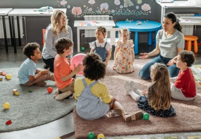 Ministerstvo školstva zlepšilo prideľovanie pedagogických asistentov do škôl, ale naďalej ich budú chýbať tisíce Ministerstvo školstva zlepšilo prideľovanie pedagogických asistentov do škôl, ale naďalej ich budú chýbať tisíce