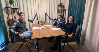 K tabuli!: Čo chcú dosiahnuť školské odbory a učiteľská komora? (Ivan Dudáš, Jarmila Javorková) K tabuli!: Čo chcú dosiahnuť školské odbory a učiteľská komora? (Ivan Dudáš, Jarmila Javorková)